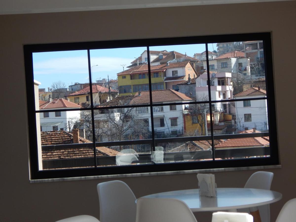 Small Hotel Ora Pogradec Zewnętrze zdjęcie