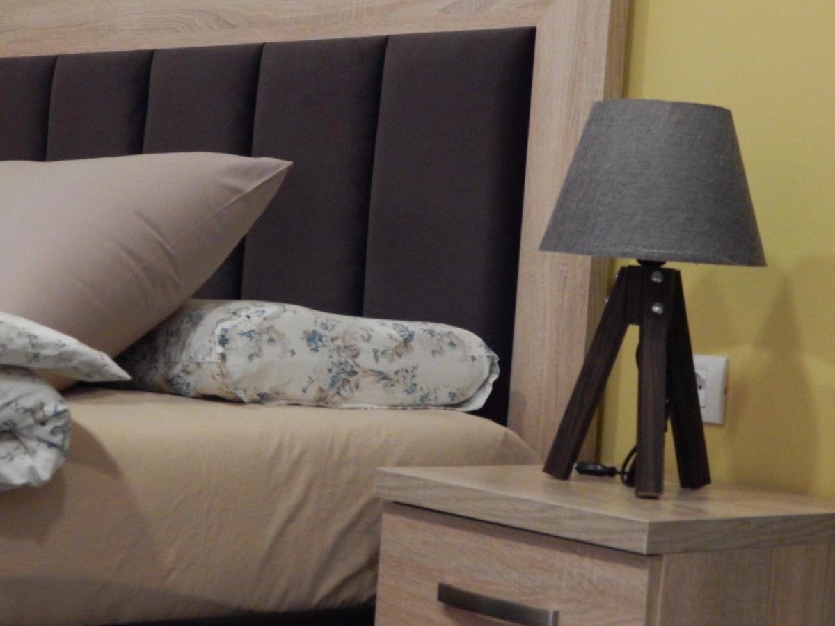 Small Hotel Ora Pogradec Zewnętrze zdjęcie