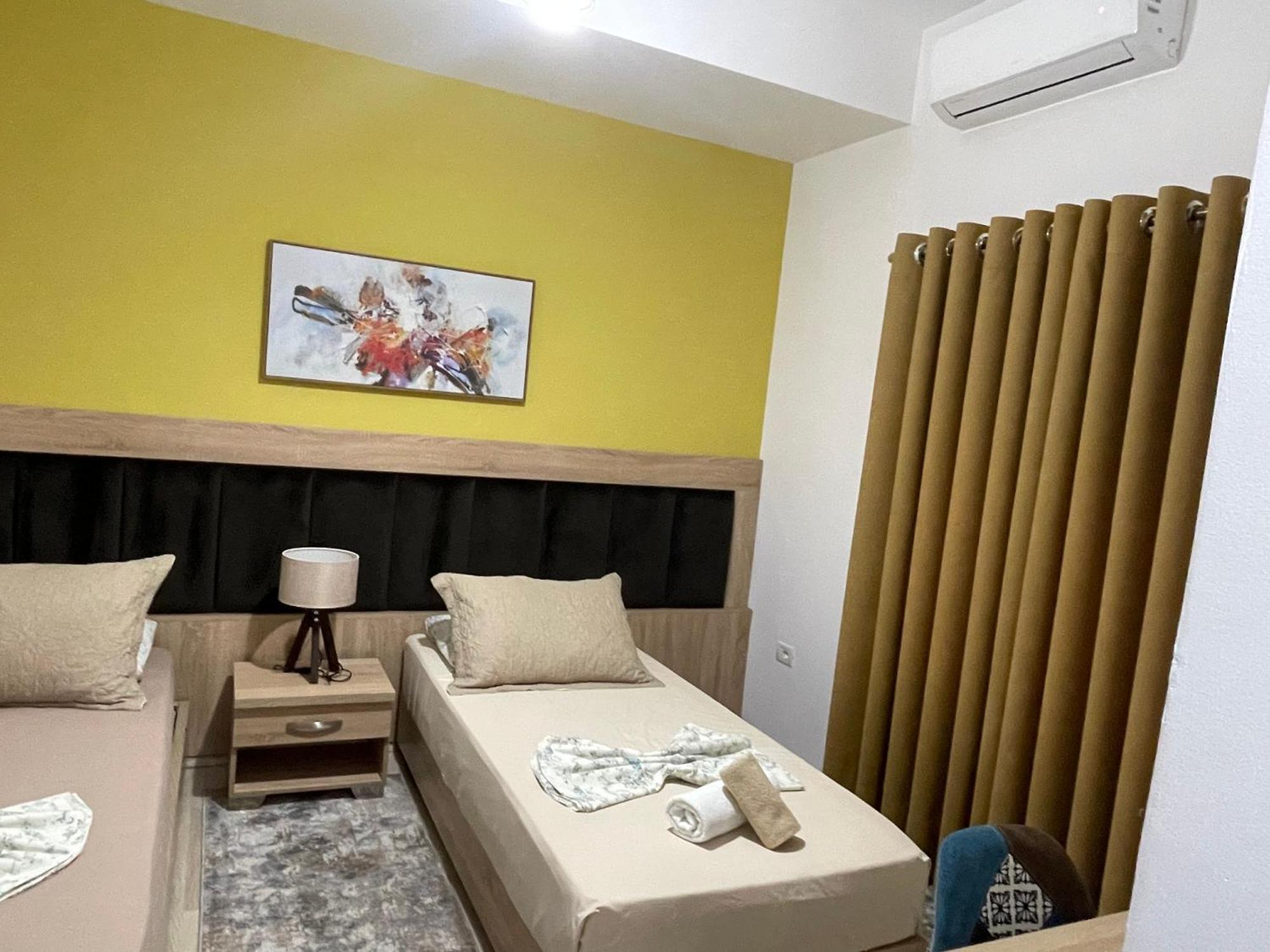 Small Hotel Ora Pogradec Zewnętrze zdjęcie