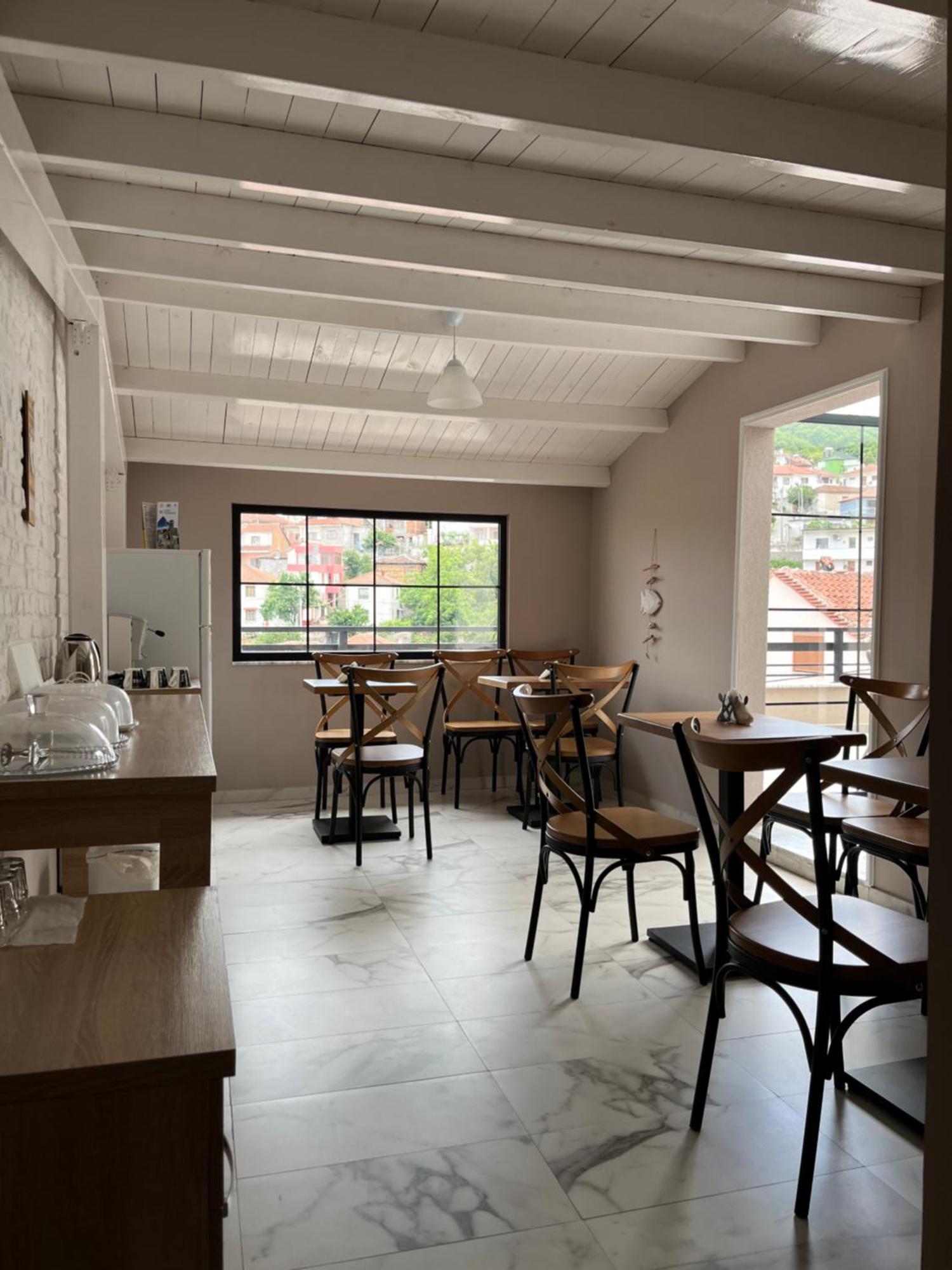 Small Hotel Ora Pogradec Zewnętrze zdjęcie